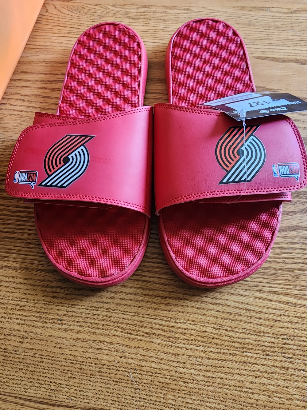 NwT Portland Trail Blazers Red NBA Slide Sandals